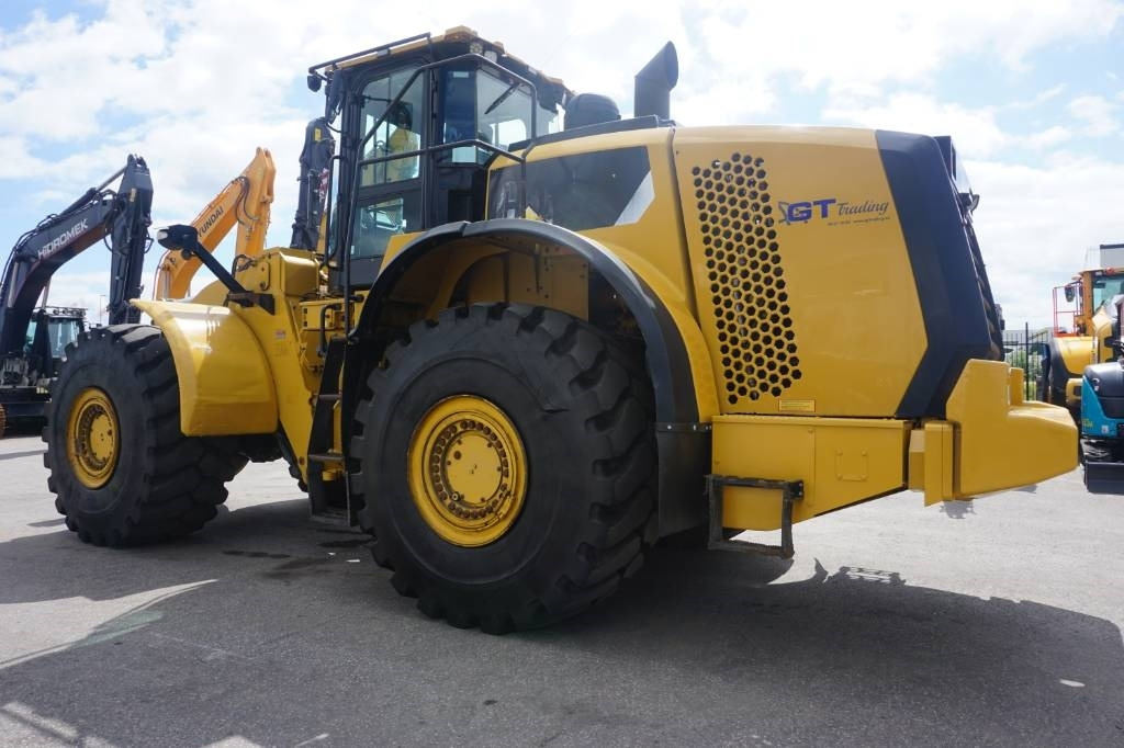 CAT 980M - Utovarivač točkaš: slika 2 CAT 980M - Utovarivač točkaš: slika 2
