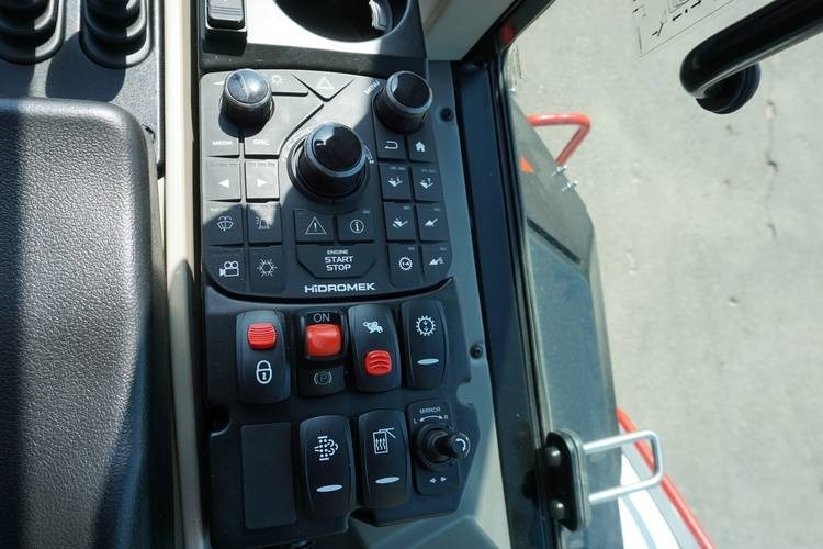 Utovarivač točkaš Hidromek HMK 635WL-5 *Uthyres*: slika 12