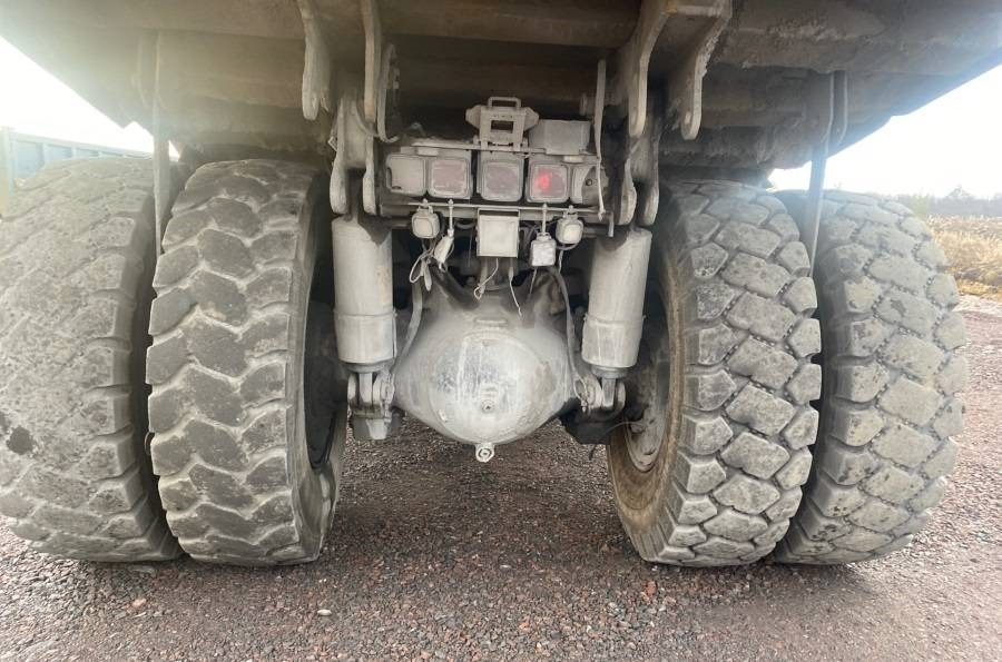 Komatsu HD405-7 - Kiper sa krutom šasijom/ Kiper za kamen: slika 5 Komatsu HD405-7 - Kiper sa krutom šasijom/ Kiper za kamen: slika 5