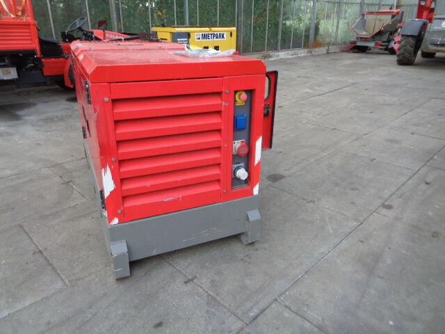 Atlas Copco QAS 20 KVA - Set generatora: slika 2 Atlas Copco QAS 20 KVA - Set generatora: slika 2