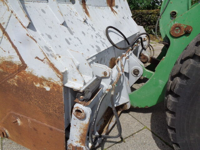 Utovarivač točkaš Daewoo MG300-3: slika 7