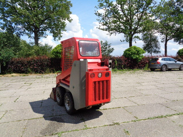 Gehl 1640 - Mini utovarivač: slika 3 Gehl 1640 - Mini utovarivač: slika 3