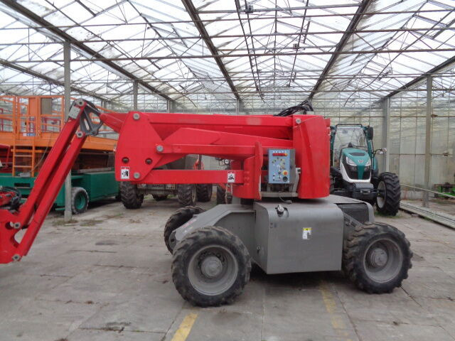 Zglobna platforma Haulotte HA120: slika 8