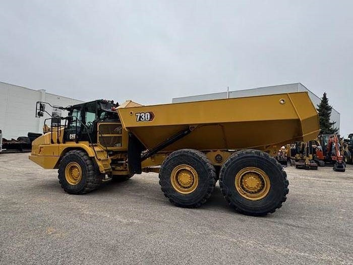 Zglobni kiper CAT 730: slika 6