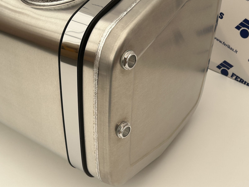 Hydraulic aluminum oil tank 300L - Hidraulični rezervoar za Kamion: slika 5 Hydraulic aluminum oil tank 300L - Hidraulični rezervoar za Kamion: slika 5