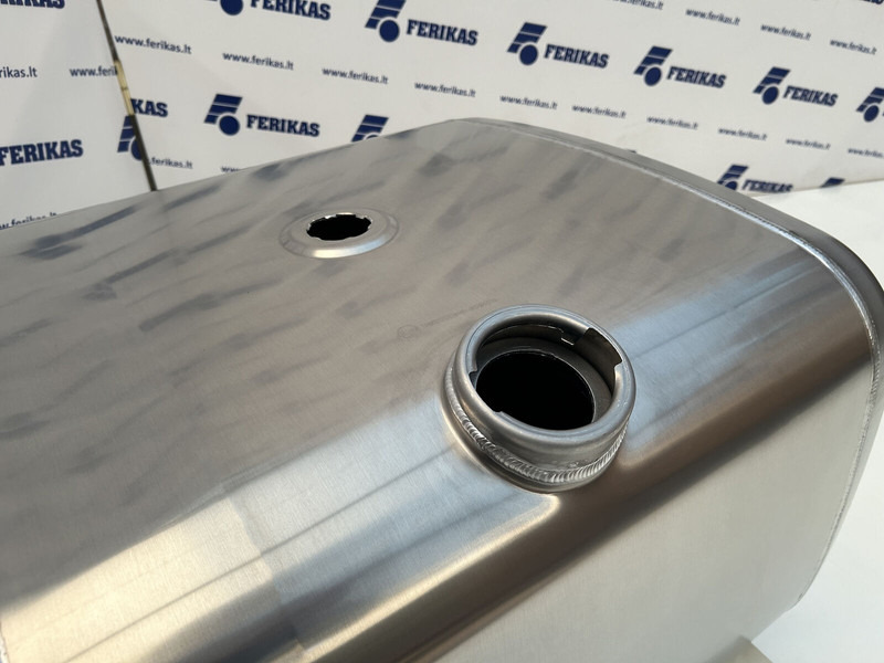 Iveco New aluminum fuel tank 200L - Rezervoar za gorivo za Kamion: slika 4 Iveco New aluminum fuel tank 200L - Rezervoar za gorivo za Kamion: slika 4