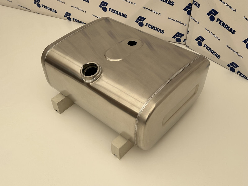 MAN New aluminum fuel tank 150L - Rezervoar za gorivo za Kamion: slika 2 MAN New aluminum fuel tank 150L - Rezervoar za gorivo za Kamion: slika 2