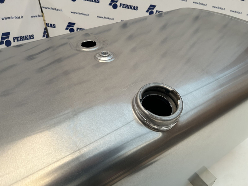 MAN New aluminum fuel tank 480L - Rezervoar za gorivo za Kamion: slika 4 MAN New aluminum fuel tank 480L - Rezervoar za gorivo za Kamion: slika 4