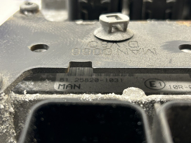 MAN engine control unit ECU - Upravljačka jedinica za Kamion: slika 4 MAN engine control unit ECU - Upravljačka jedinica za Kamion: slika 4