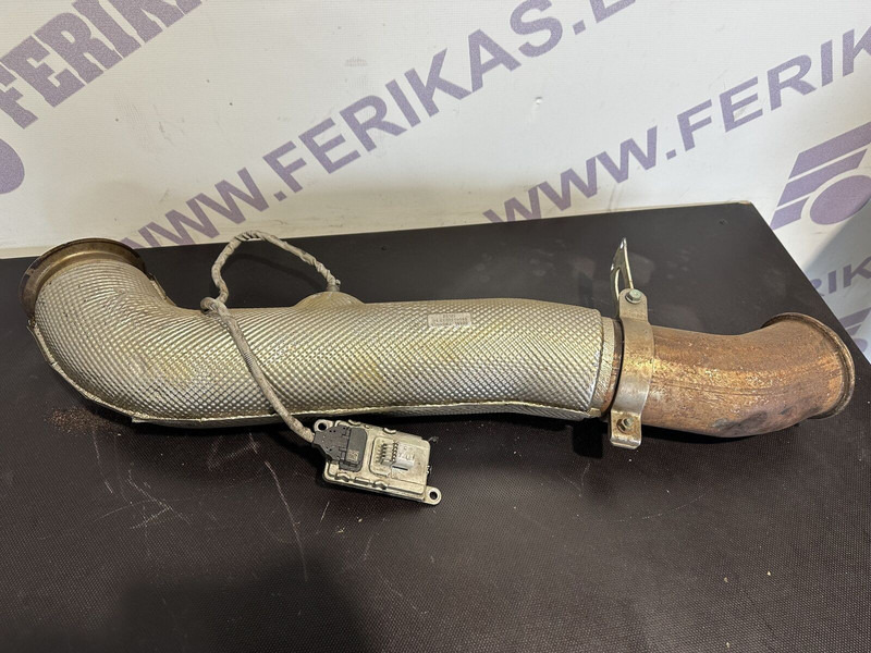 MAN exhaust pipe with NOX sensor - Auspuh za Kamion: slika 2 MAN exhaust pipe with NOX sensor - Auspuh za Kamion: slika 2