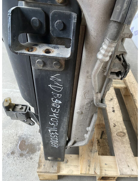 Mercedes-Benz Actros MP4 - Radijator za Kamion: slika 4 Mercedes-Benz Actros MP4 - Radijator za Kamion: slika 4