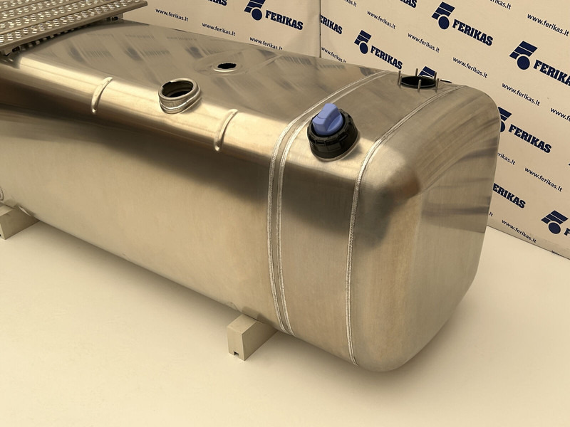 Mercedes-Benz Fuel tank 720L + 75L AdBlue - Rezervoar za gorivo za Kamion: slika 3 Mercedes-Benz Fuel tank 720L + 75L AdBlue - Rezervoar za gorivo za Kamion: slika 3