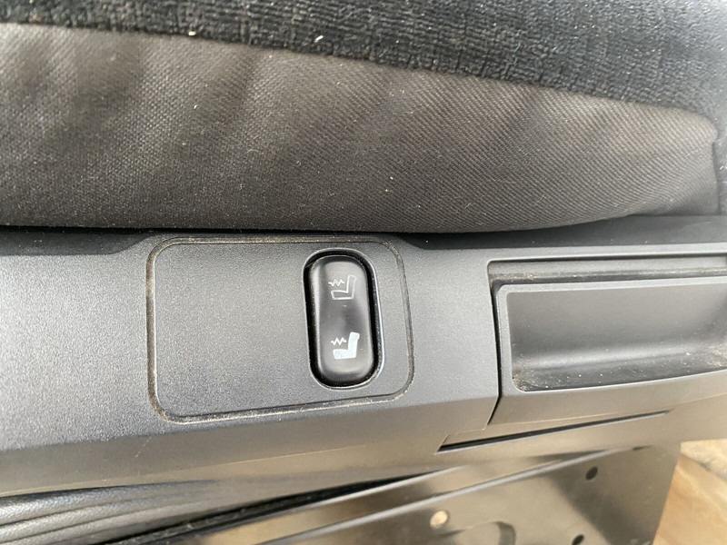 Mercedes-Benz MP4 actros - Sedište za Kamion: slika 3 Mercedes-Benz MP4 actros - Sedište za Kamion: slika 3