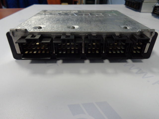 Mercedes-Benz WABCO EPB control unit 0004465636 0004463036 0004463136 00044641 - Upravljačka jedinica za Kamion: slika 4 Mercedes-Benz WABCO EPB control unit 0004465636 0004463036 0004463136 00044641 - Upravljačka jedinica za Kamion: slika 4