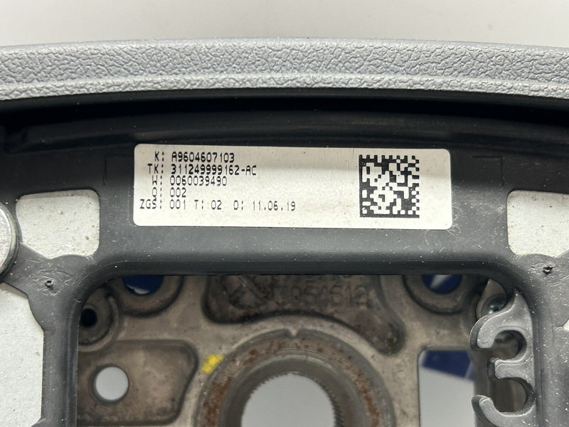 Mercedes-Benz steering wheel, refurbished - Volan za Kamion: slika 5 Mercedes-Benz steering wheel, refurbished - Volan za Kamion: slika 5