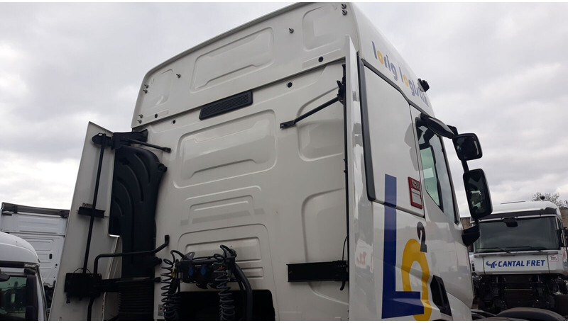 Renault T - Kabina i enterijer za Kamion: slika 4 Renault T - Kabina i enterijer za Kamion: slika 4