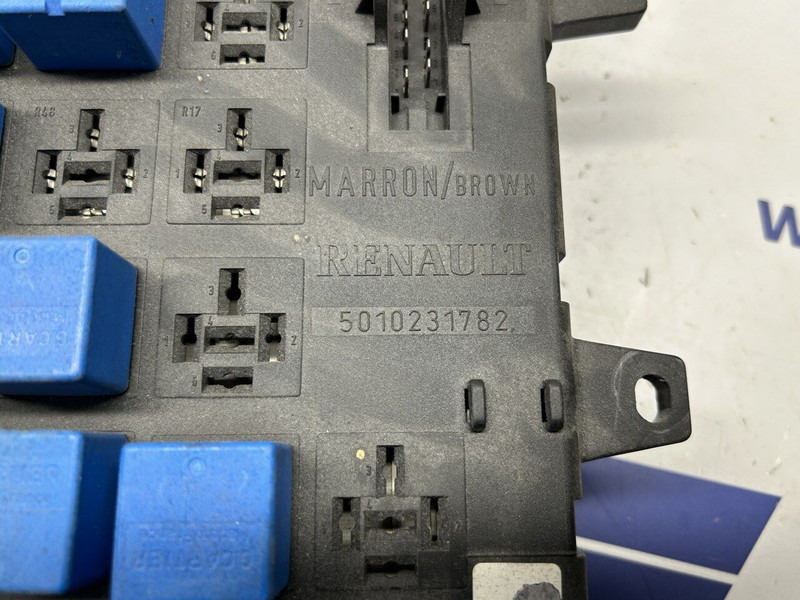 Renault fuse box - Električni sistem za Kamion: slika 3 Renault fuse box - Električni sistem za Kamion: slika 3