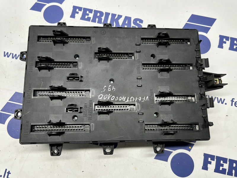 Renault fuse relay box - Električni sistem za Kamion: slika 2 Renault fuse relay box - Električni sistem za Kamion: slika 2