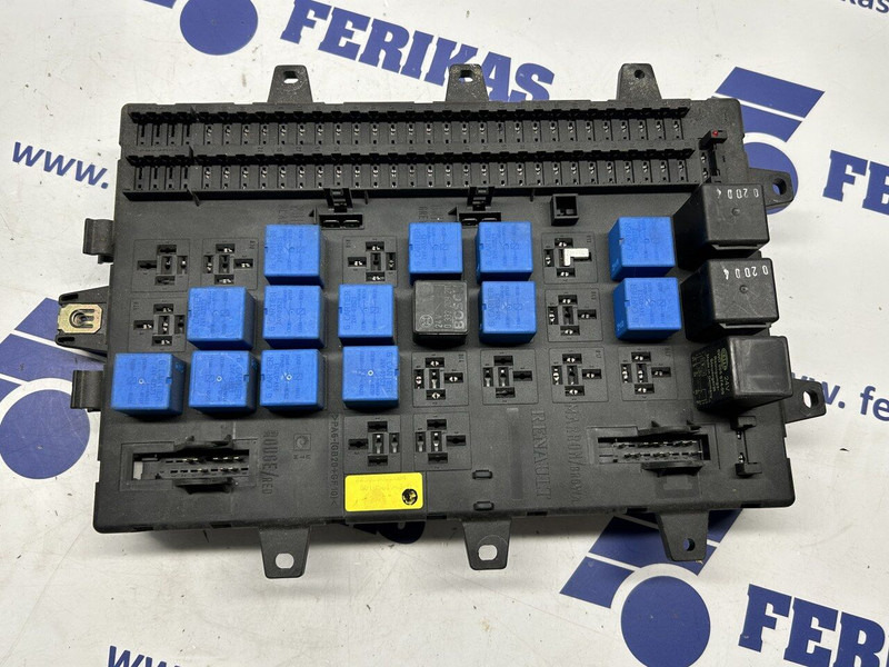 Renault fuse relay box - Električni sistem za Kamion: slika 1 Renault fuse relay box - Električni sistem za Kamion: slika 1