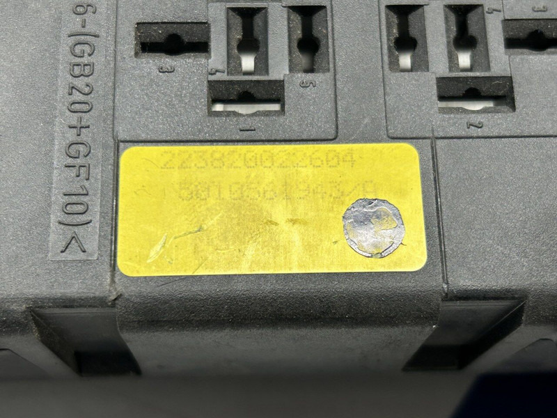 Renault fuse relay box - Električni sistem za Kamion: slika 3 Renault fuse relay box - Električni sistem za Kamion: slika 3