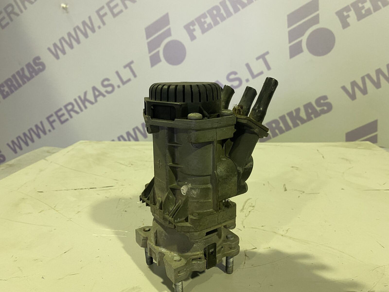 Renault brake valve - Rezervni deo za Kamion: slika 1 Renault brake valve - Rezervni deo za Kamion: slika 1