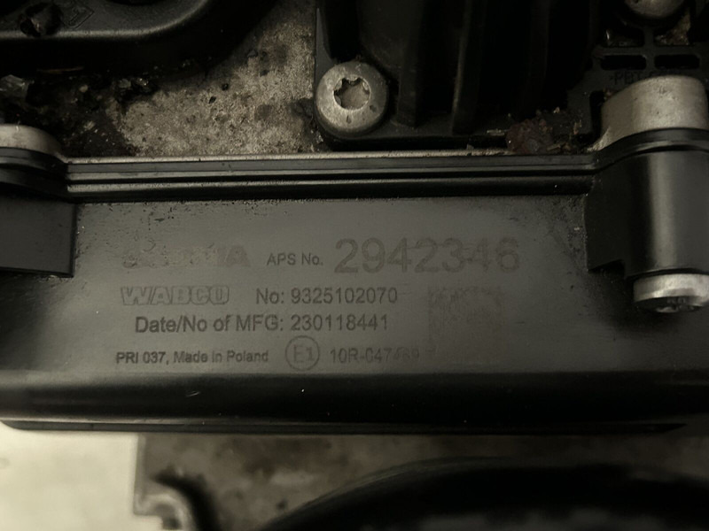 Scania air dryer - Rezervni deo za Kamion: slika 4 Scania air dryer - Rezervni deo za Kamion: slika 4