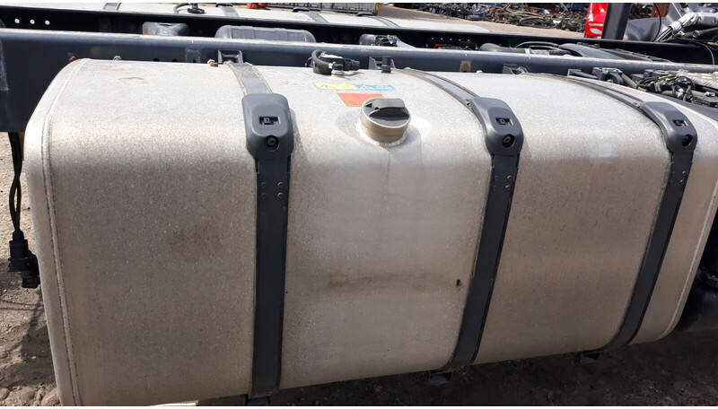 Scania 600L complete fuel tank with brackets - Rezervoar za gorivo za Kamion: slika 1 Scania 600L complete fuel tank with brackets - Rezervoar za gorivo za Kamion: slika 1