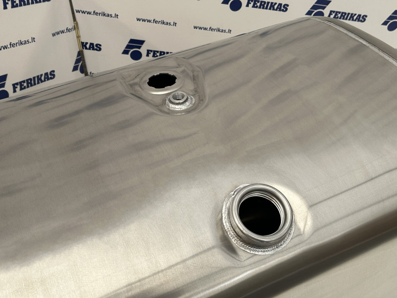 Scania New aluminum fuel tank 395L - Rezervoar za gorivo za Kamion: slika 4 Scania New aluminum fuel tank 395L - Rezervoar za gorivo za Kamion: slika 4