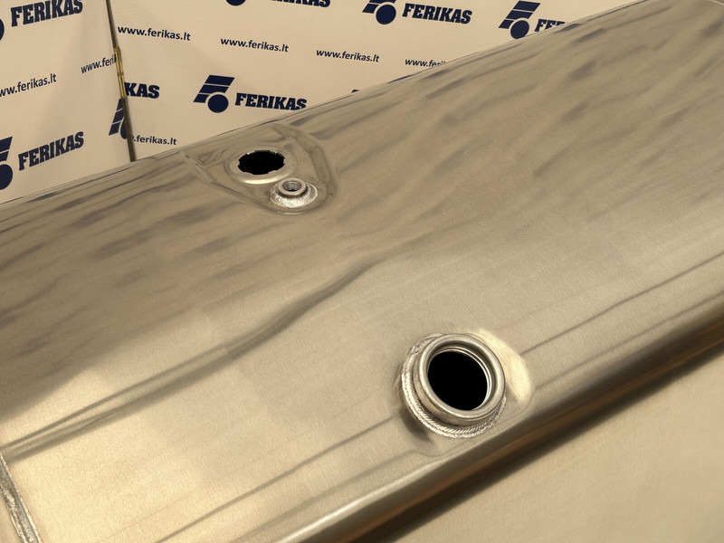 Scania New aluminum fuel tank 570L - Rezervoar za gorivo za Kamion: slika 4 Scania New aluminum fuel tank 570L - Rezervoar za gorivo za Kamion: slika 4