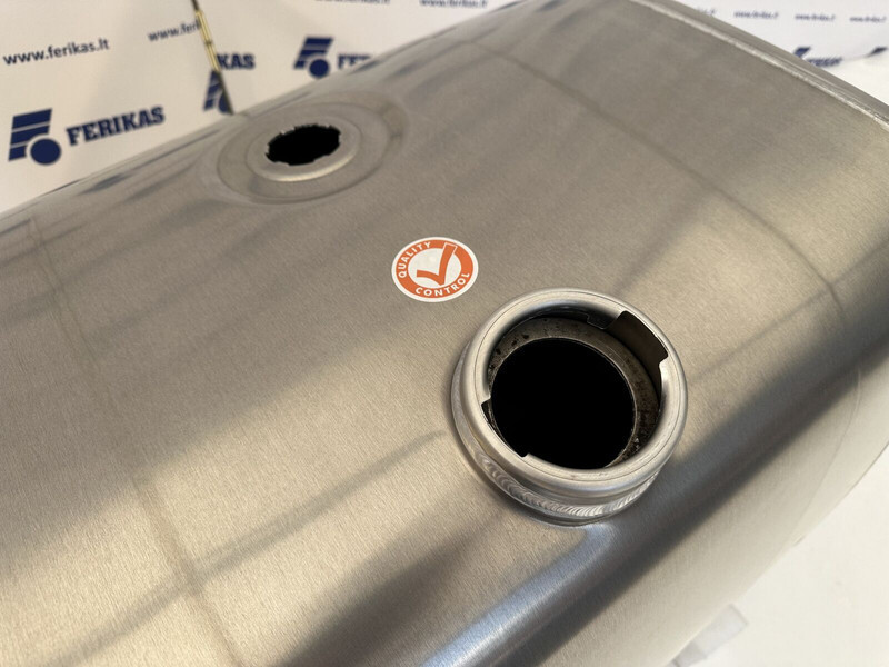Volvo New aluminum fuel tank 280L - Rezervoar za gorivo za Kamion: slika 4 Volvo New aluminum fuel tank 280L - Rezervoar za gorivo za Kamion: slika 4