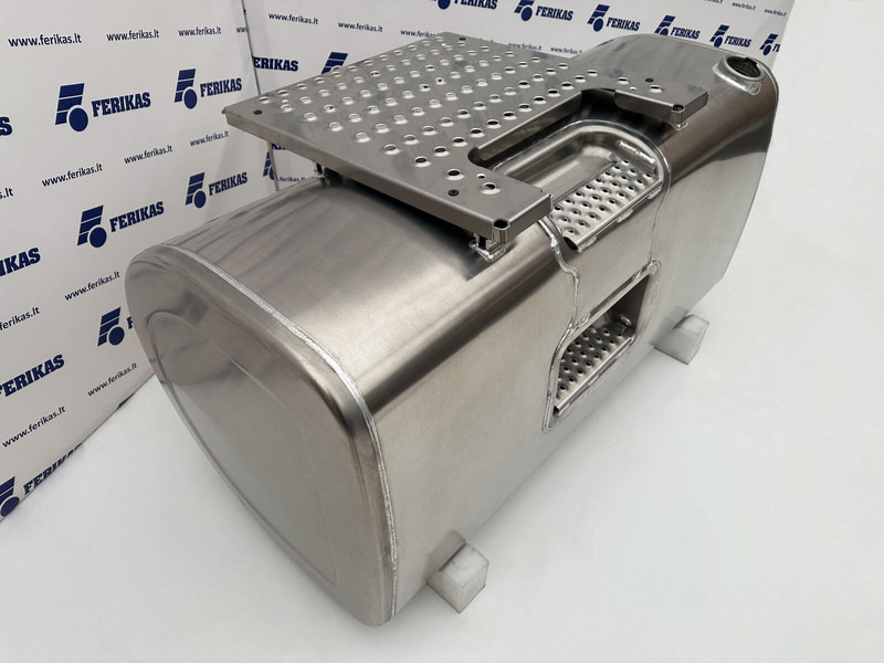 Volvo New aluminum fuel tank 550L - Rezervoar za gorivo za Kamion: slika 3 Volvo New aluminum fuel tank 550L - Rezervoar za gorivo za Kamion: slika 3