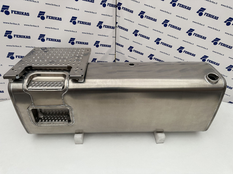Volvo New aluminum fuel tank 770L - Rezervoar za gorivo za Kamion: slika 1 Volvo New aluminum fuel tank 770L - Rezervoar za gorivo za Kamion: slika 1