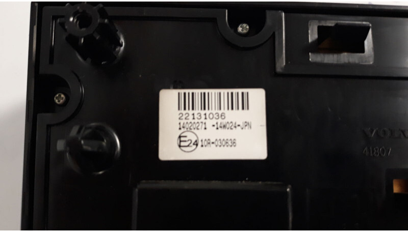 Volvo Radio control unit !! (WORLDWIDE DELIVERY) - Komandna tabla za Kamion: slika 3 Volvo Radio control unit !! (WORLDWIDE DELIVERY) - Komandna tabla za Kamion: slika 3