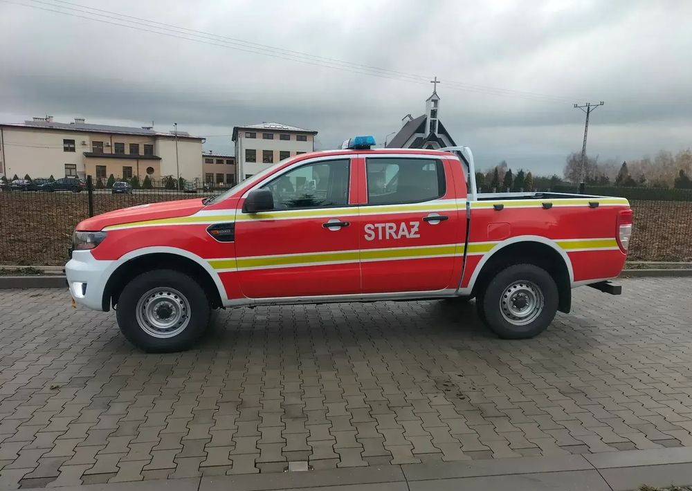 Ford Ranger 4x4 2.0 TDCI Straż strażacki pożarniczy ratowniczy pickup (Amarok, Navara, L200, Hilux) - Pikap: slika 1 Ford Ranger 4x4 2.0 TDCI Straż strażacki pożarniczy ratowniczy pickup (Amarok, Navara, L200, Hilux) - Pikap: slika 1
