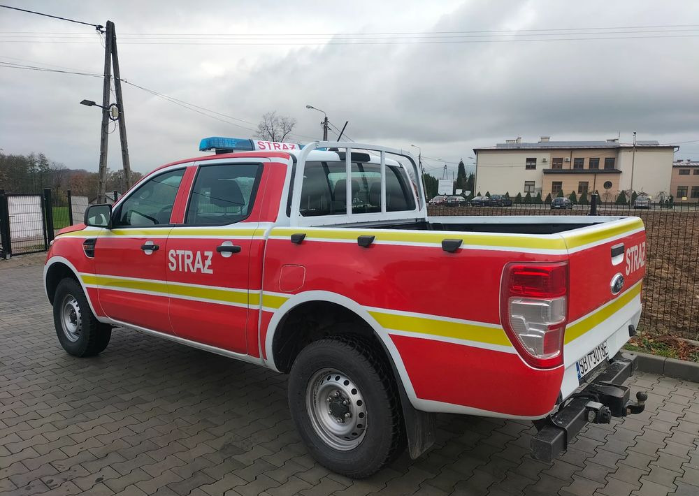 Ford Ranger 4x4 2.0 TDCI Straż strażacki pożarniczy ratowniczy pickup (Amarok, Navara, L200, Hilux) - Pikap: slika 2 Ford Ranger 4x4 2.0 TDCI Straż strażacki pożarniczy ratowniczy pickup (Amarok, Navara, L200, Hilux) - Pikap: slika 2