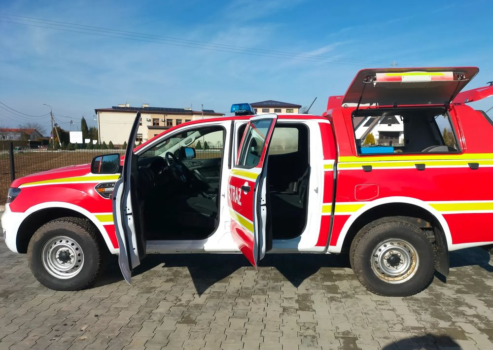 Ford Ranger 4x4 2.0 TDCI Straż strażacki pożarniczy ratowniczy pickup (Amarok, Navara, L200, Hilux) - Pikap: slika 3 Ford Ranger 4x4 2.0 TDCI Straż strażacki pożarniczy ratowniczy pickup (Amarok, Navara, L200, Hilux) - Pikap: slika 3