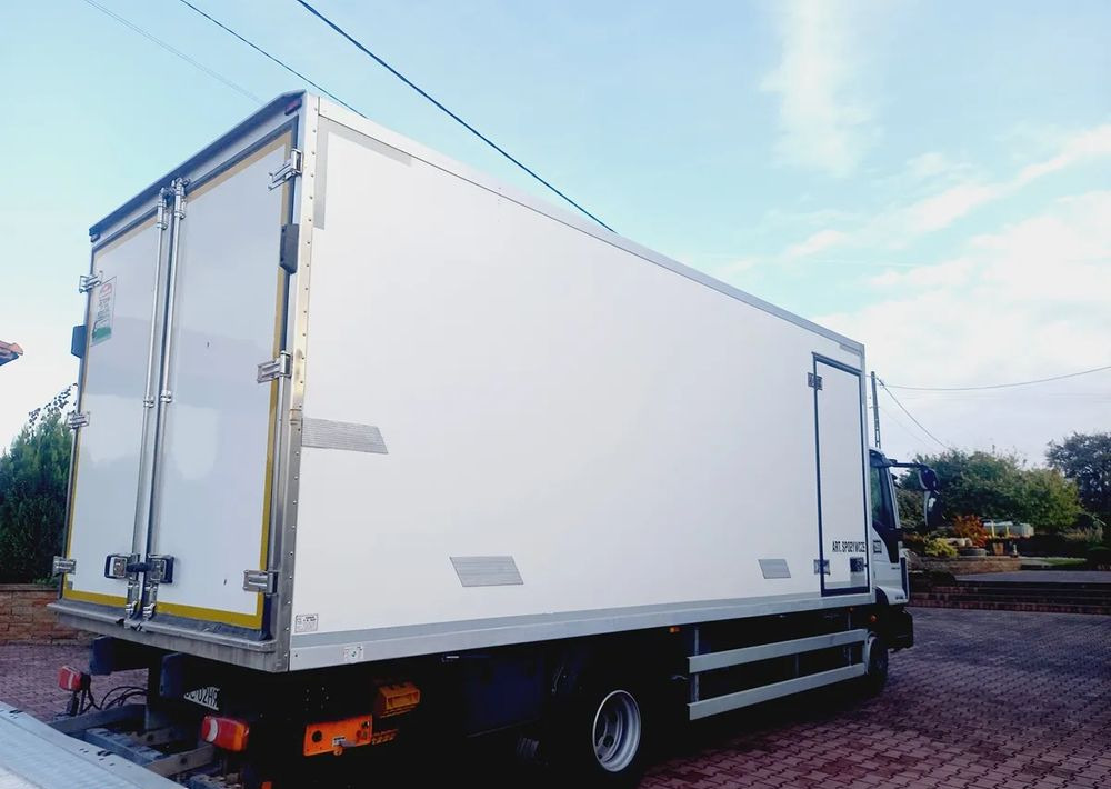 Inny ZABUDOWA CHŁODNIA 5.80 AGREGAT CARRIER 500 - Promenjivo telo frižidera: slika 4 Inny ZABUDOWA CHŁODNIA 5.80 AGREGAT CARRIER 500 - Promenjivo telo frižidera: slika 4