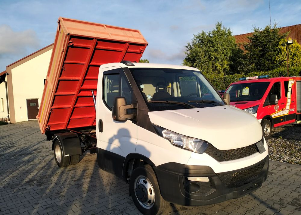 Iveco Daily 35C13 wywrotka wywrot kiper tipper wyklapac - Dostavno vozilo istovarivač: slika 2 Iveco Daily 35C13 wywrotka wywrot kiper tipper wyklapac - Dostavno vozilo istovarivač: slika 2