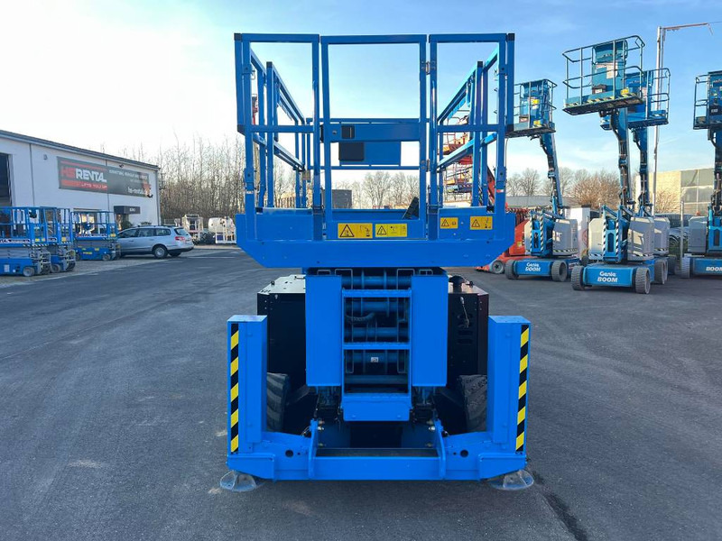 Lift u obliku makaza Genie GS4069 RT diesel 4x4 14m (1834): slika 8