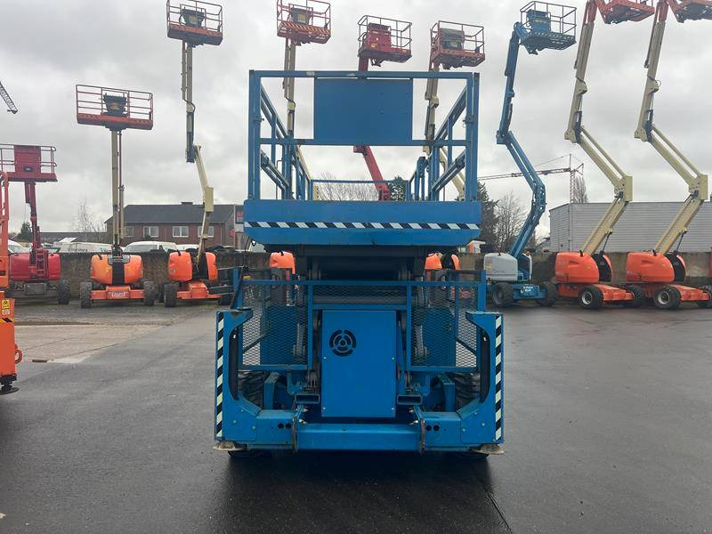 Genie GS5390 RT diesel 4x4 18m (1711) - Lift u obliku makaza: slika 4 Genie GS5390 RT diesel 4x4 18m (1711) - Lift u obliku makaza: slika 4