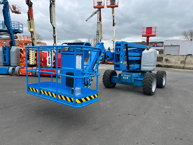 Genie Z45/25 JRT 4x4 diesel 16m (1601) - Zglobna platforma: slika 3 Genie Z45/25 JRT 4x4 diesel 16m (1601) - Zglobna platforma: slika 3