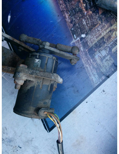 MAN PBT-GF2C - Pedala: slika 5 MAN PBT-GF2C - Pedala: slika 5