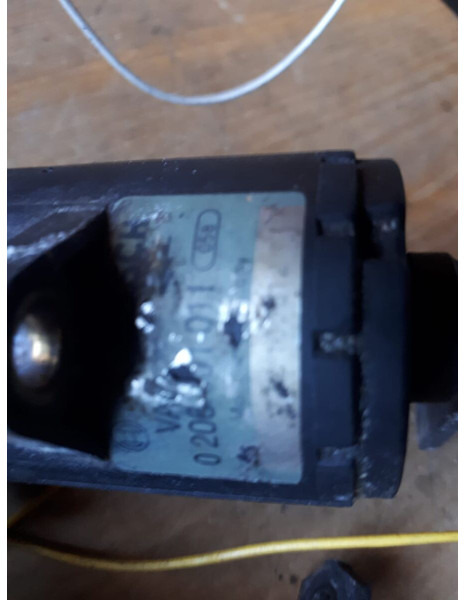 MAN PBT-GF2C - Pedala: slika 2 MAN PBT-GF2C - Pedala: slika 2