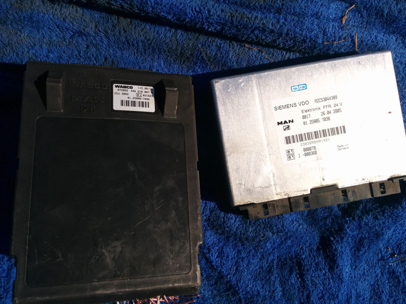 MAN WABCO ECU ZBR2 / 81.25806.7096. - Upravljačka jedinica: slika 5 MAN WABCO ECU ZBR2 / 81.25806.7096. - Upravljačka jedinica: slika 5