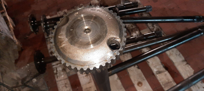 Polosovina Mercedes-Benz Neoplan . Scania . Volvo . Man: slika 15 Polosovina Mercedes-Benz Neoplan . Scania . Volvo . Man: slika 15