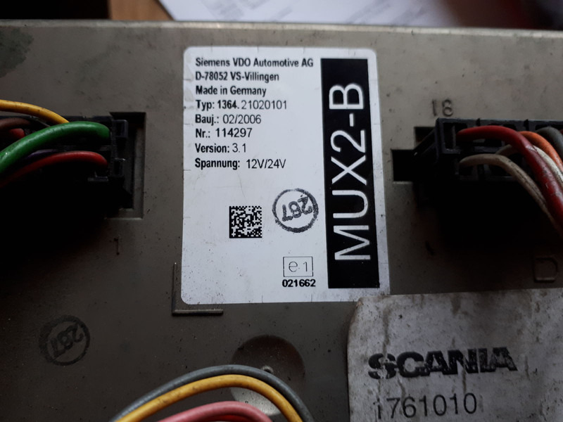 Scania MUX2-B MUX2-M.MUX2-B+/ ZR2-BS/ ZR2-BD - Upravljačka jedinica: slika 3 Scania MUX2-B MUX2-M.MUX2-B+/ ZR2-BS/ ZR2-BD - Upravljačka jedinica: slika 3