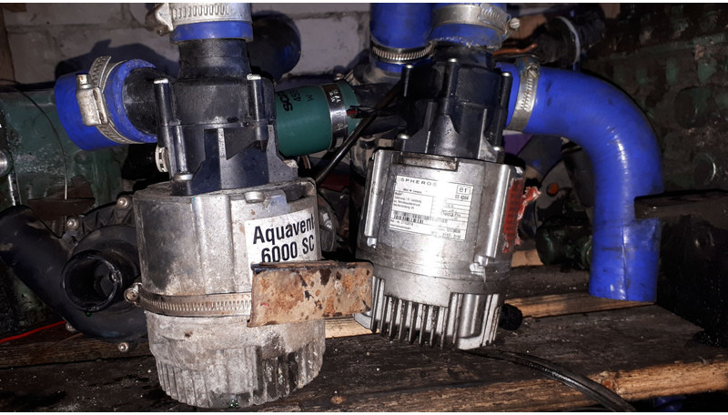 Scania Sphero U4856 - Vodena pumpa: slika 2 Scania Sphero U4856 - Vodena pumpa: slika 2