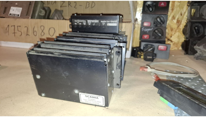 Spheros Converter 24V/12V 4A Scania - Električni sistem: slika 3 Spheros Converter 24V/12V 4A Scania - Električni sistem: slika 3