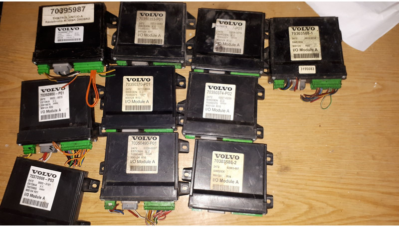 Volvo 20744283-01 .20514900-03. 20585155-P02/20554489-P04/.2050318 - Upravljačka jedinica: slika 1 Volvo 20744283-01 .20514900-03. 20585155-P02/20554489-P04/.2050318 - Upravljačka jedinica: slika 1