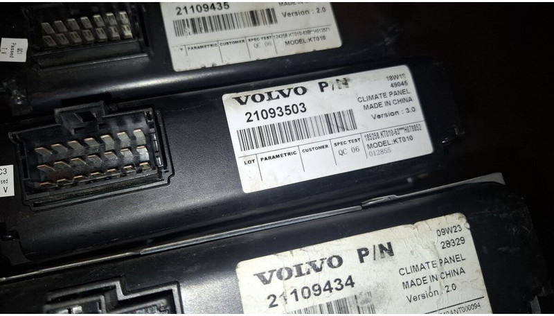 Volvo 20815236-P04. 70327101. 2054900 . 20744283-01. 3192577. 20815236 - Upravljačka jedinica: slika 3 Volvo 20815236-P04. 70327101. 2054900 . 20744283-01. 3192577. 20815236 - Upravljačka jedinica: slika 3
